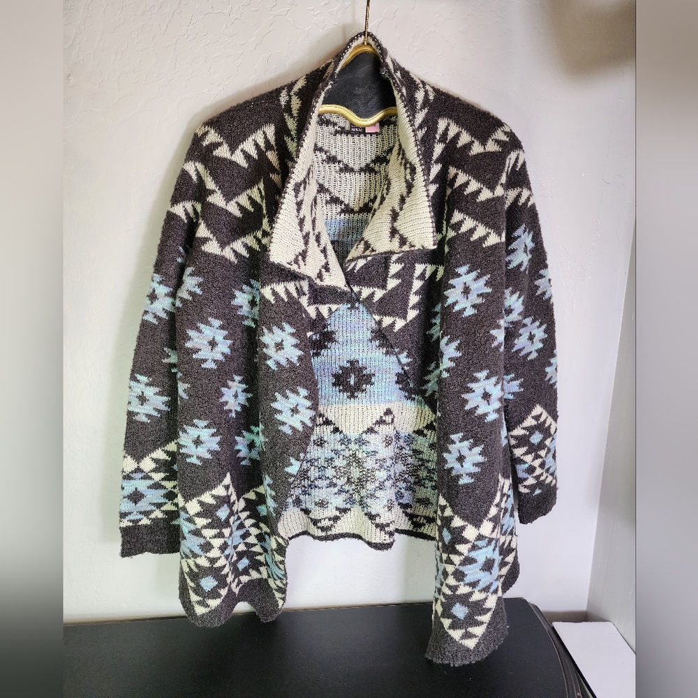 Love On A Hanger Aztec Cardigan Size Medium - Picture 1 of 8